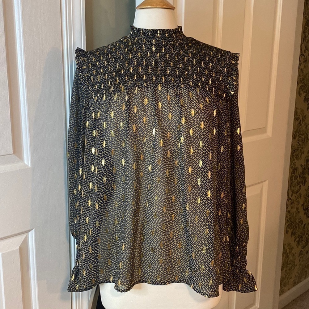 Elan Gold Leaf Blouse Size Medium w/ Ruching in Like New Condition